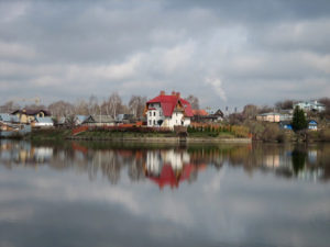 House in coast of small lake Verkhniy Kaban