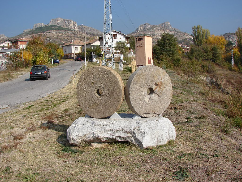Marble wheels in Ilindentsi park