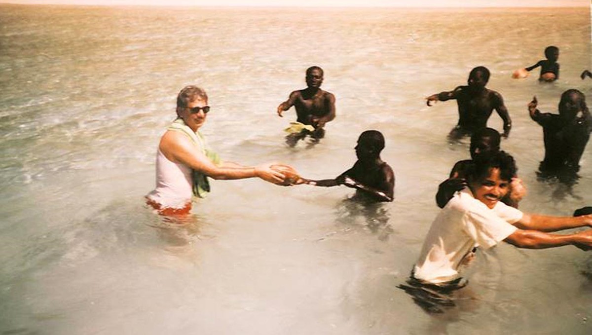 First contact of Pandit with Sentinelese people