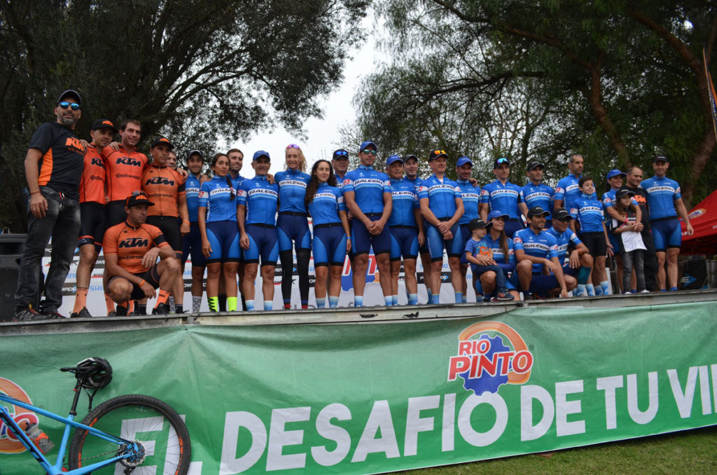 Presentación Equipos ciclistas Desafio Pinto