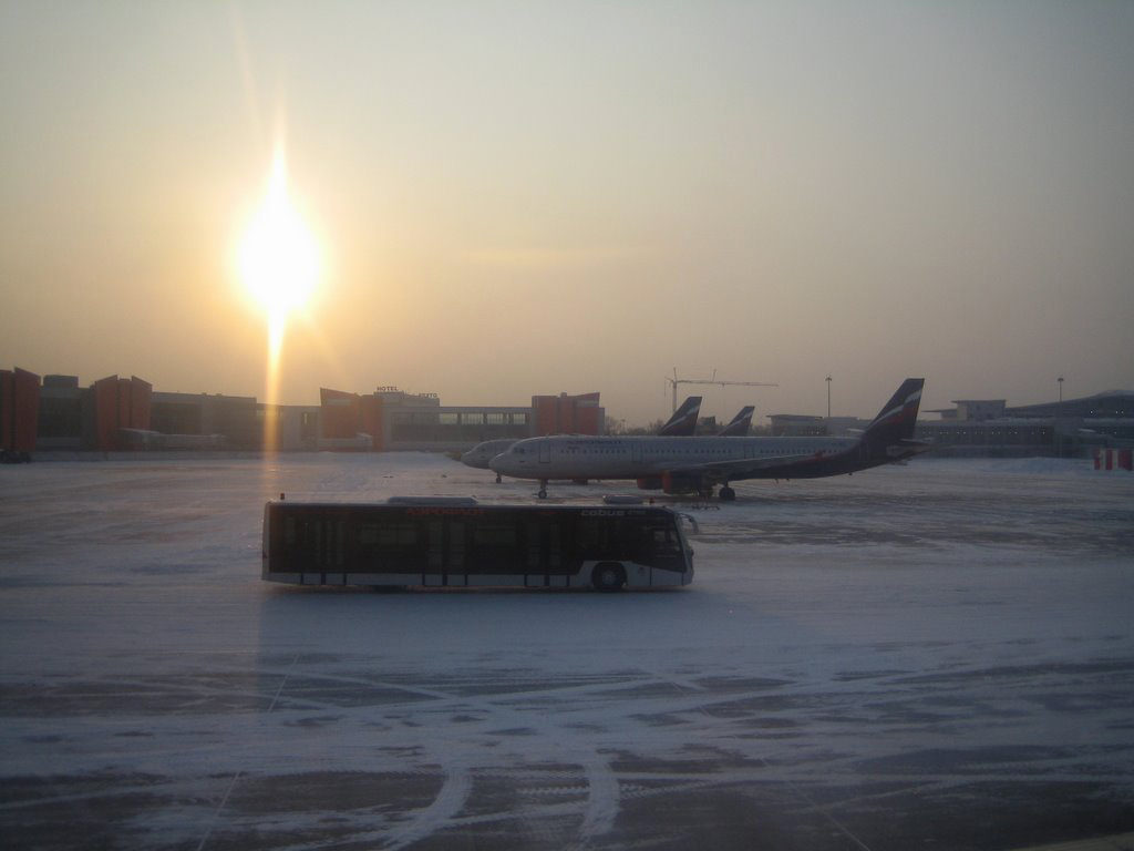 Moscow Sheremetyevo airplanes winter