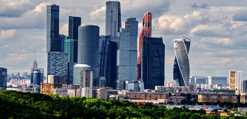 How to get from the airport to Moscow